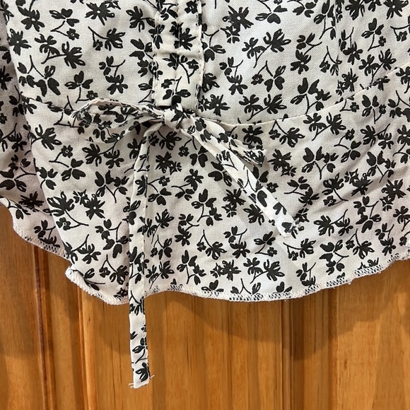 Japna Floral Ruffle Blouse Size Large NWT - Picture 4 of 9